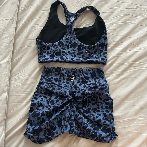 Bombshell Sportswear Blue Cheetah Print Sports Bra and Shorts Set SIZE MEDIUM - Picture 3 of 3